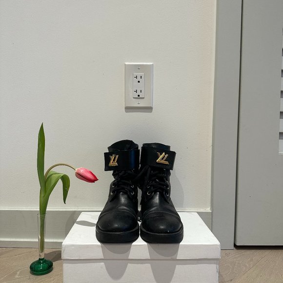 Louis Vuitton Boots - Wonderland Flat Rangers - Picture 1 of 4